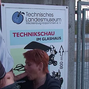 Outdoor Blowjob... Galeriebild