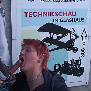 Outdoor Blowjob... Galeriebild