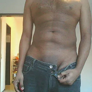 A nice strip tease for your pleasure gallery image