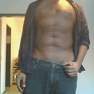 A nice strip tease for your pleasure gallery image