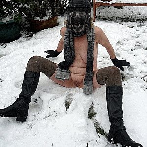 Fun in the snow gallery image