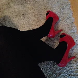 High heels pink/red gallery image