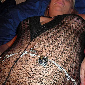 she like to be sexy gallery image
