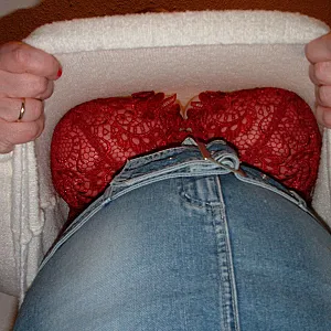 bouncy tits gallery image