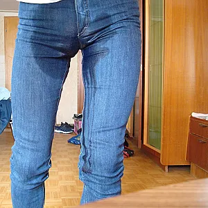 Nasse Hose Galeriebild