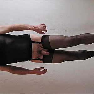 Andy NylonStrapsStute 6a Galeriebild