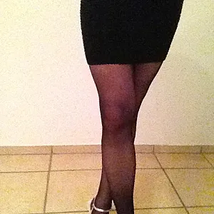 New skirt gallery image