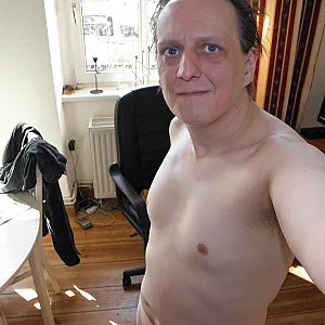 nude gallery image