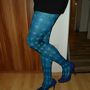 Blau-Schwarz bestrumpft ;) Galeriebild