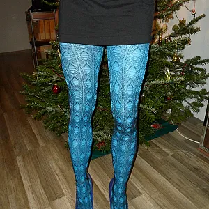 Blau-Schwarz bestrumpft ;) Galeriebild