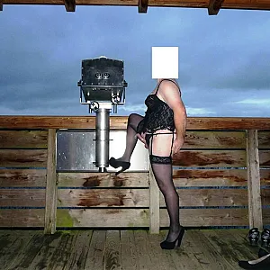 Outdoor gallery image