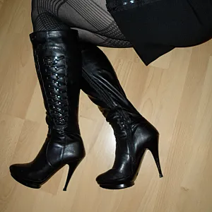 Stiefel und neue Rauten-FSH Galeriebild