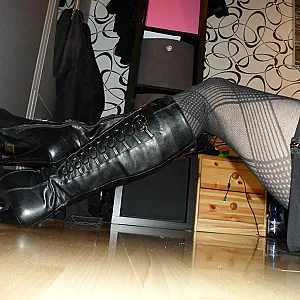 Stiefel und neue Rauten-FSH Galeriebild