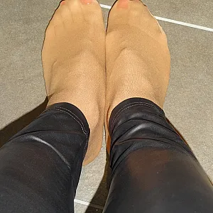 Leggins gallery image