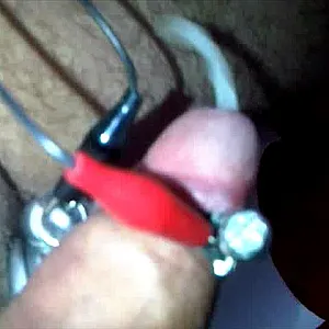 Squirt with E-Stim... gallery image
