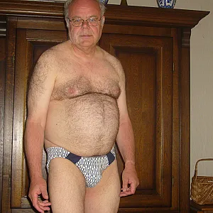 who wants a fuckbuddy gallery image