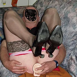 i love to suck gallery image