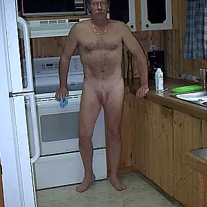 I love to be naked anywhere, anytime for anyone. Galeriebild