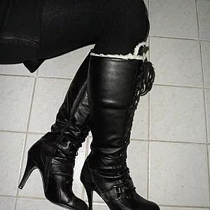 Pantyhose gallery image