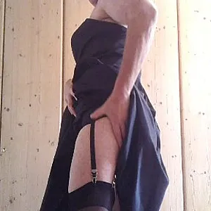 Black Cocktaildress Galeriebild