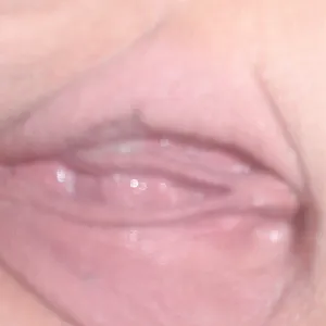 wet cunt gallery image