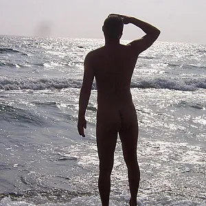 it's hot! gallery image
