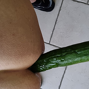 First image of Jungfrau58's Gallery - vegetables in the ass