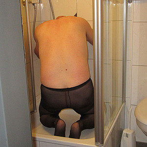 Das erste Bild von pekki0965's Galerie - gedemütigte Schwuchtel 03