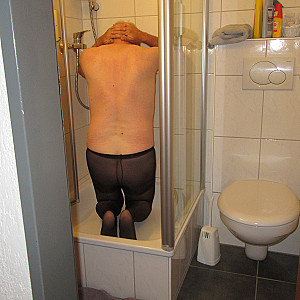 gedemütigte Schwuchtel 03 Galeriebild