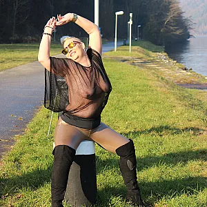 Gina White an der Donau Outdoor in Oberösterreich Galeriebild