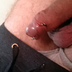 Ein paar geile Piercings nur so zum Spaß.. Galeriebild