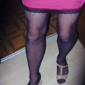 Neue Nylons und Hemdchen Galeriebild