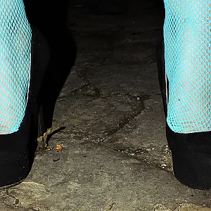 Netzoutfit, High Heels  und zeigegeil Galeriebild