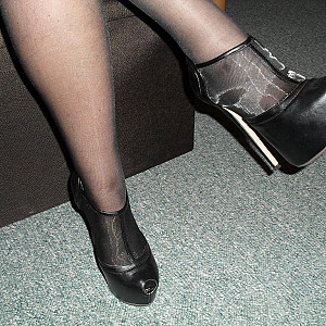 Neue High Heels.........in Nylons Galeriebild