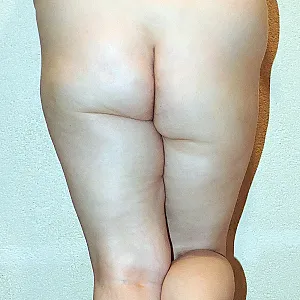 Nackt sexy in Plüschmules Galeriebild