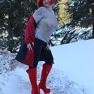 Lady in Red Galeriebild