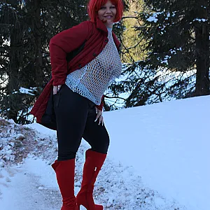 Lady in Red Galeriebild