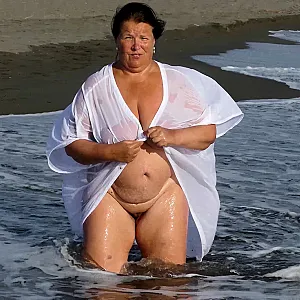 I bathe with shirt in the stormy sea 2 gallery image
