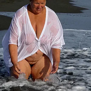 I bathe with shirt in the stormy sea 2 gallery image