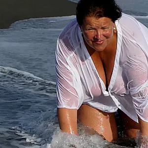 I bathe with shirt in the stormy sea 2 gallery image