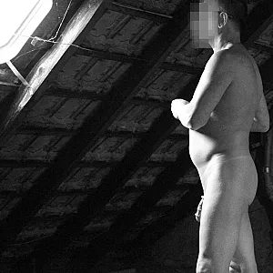 Mann Schwarzweiß und Nackt Galeriebild