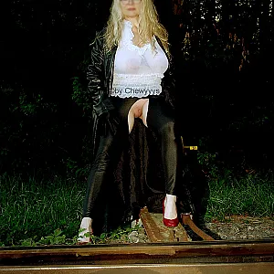 leather black red gallery image