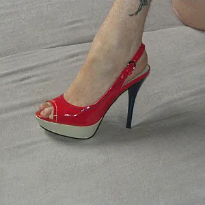 Rote Heels Galeriebild