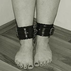 Slave in schwarz/weis Galeriebild