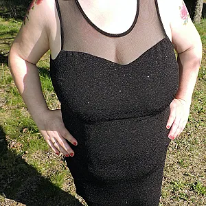 Sexy und zeigegeil Outdoor Galeriebild