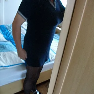 Ich in einem Kleid Galeriebild