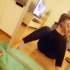 Selfies from my lady gallery image
