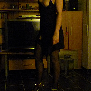 Sie im sexy Outfit Galeriebild