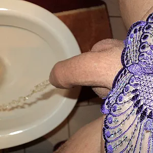 Natursekt im Lila Butterfly String Galeriebild
