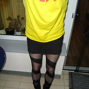 Yellow/Black gallery image